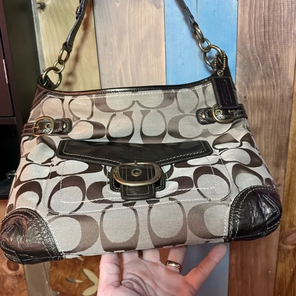 Coach Bleecker Signature Stitched Khaki Bronze Hobo Bag Rare, Gorgeous & Classic - Picture 2 of 12